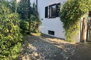 Alte Seele erhofft neuen Schwung – kleine DHH mit parkähnlichem Garten in schöner Lage – Die vollständige Adresse der Immobilie erhältst du vom Anbieter., 81245 Obermenzing, München – Vorschaubild 28