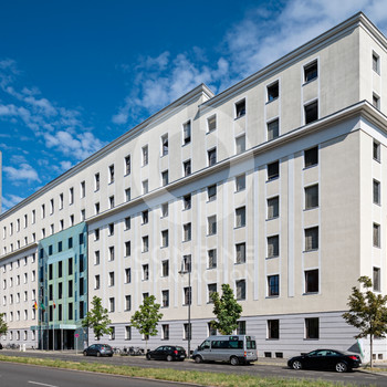 Gesamte Etage noch verfügbar! combine Transaction.