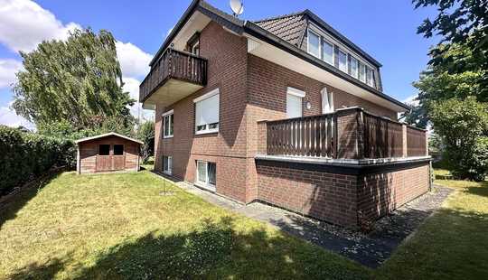 Bild von Schellerten-Dinklar: Gepflegtes Zweifamilienhaus mit unverbaubarem Blick