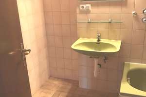 Sehr ruhige, helle 2-Zi-DG-Wohnung mit sep. Küche und Balkon in München Aubing – 81249 Aubing-Süd, München – Vorschaubild 18