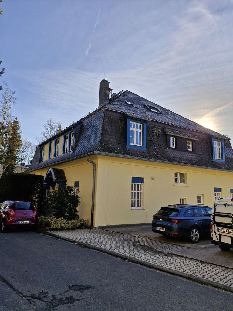 Immobilie in Schlangenbad - Rohdiamant - Sanierungsbedürftige, große Altbauwohnung mit Traumblick - Provisionsfrei - Bild 1