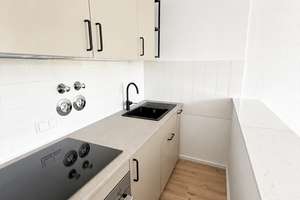 Möbliertes Apartment mit Balkon & Aufzug in der Kölner Südstadt – Wormser Str. 21, 50677 Neustadt/Süd, Köln – Vorschaubild 5