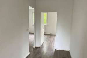 3 Zimmerwohnung mit Balkon – Carl-Zeiss-Straße 2, 6122 Nördliche Neustadt, Halle (Saale) – Vorschaubild 4