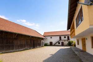 Großzügiges landwirtschaftliches Anwesen mit ca. 53.000 m² Grund – Wohnen &  Landwirtschaft! – Die vollständige Adresse der Immobilie erhältst du vom Anbieter., 94575 Windorf – Vorschaubild 22