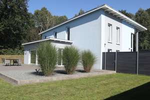 Modernes Niedrigenergiehaus auf großem Grundstück – Die vollständige Adresse der Immobilie erhältst du vom Anbieter., 24941 Peelwatt, Flensburg – Vorschaubild 2