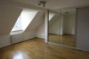 Traumhaft helle 3 Zi. Galerie-Wohnung, EBK, 11 qm SW Balkon, toller Blick über München.  – Waisenhausstraße 15, 80637 München – Vorschaubild 4