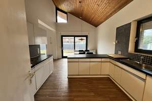 Freistehendes Einfamilienhaus in bester Lage von Linkenheim-Hoch.! – Die vollständige Adresse der Immobilie erhältst du vom Anbieter., 76351 Linkenheim-Hochstetten – Vorschaubild 1