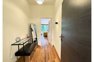 Exklusives Wohnen im Grünen: 2-Zimmer-Wohnung mit eigener Terrasse im Herzen von München-Lehel – Die vollständige Adresse der Immobilie erhältst du vom Anbieter., 80538 Englischer Garten, München – Vorschaubild 2