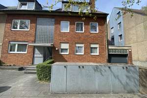 schöne Dachgeschosswohnung löffelfertig 1ZiKüB mit Einbauküche, voll möbliert – Mühlenbroicher Weg 143, 40472 Rath, Düsseldorf – Vorschaubild 4