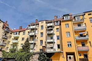 "Top Lage Nürnberg Luitpoldviertel" Charmante 3-Zi-Altbau-ETW in gepflegtem MFH mit Balkon – Die vollständige Adresse der Immobilie erhältst du vom Anbieter., 90461 Glockenhof, Nürnberg – Vorschaubild 3
