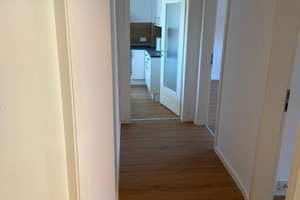 Neu renovierte  2,5-Zimmer-Dachgeschosswohnung mit Balkon in Düsseldorf Wersten in ruhiger Lage 