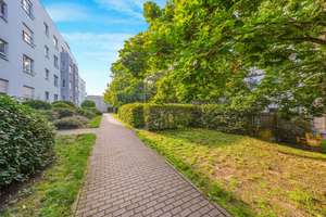 Sofort verfügbare und äußerst gepflegte 3-Zimmer-Wohnung mit Balkon und Tiefgarage in Zentrum-Süd – 4107 Zentrum-Süd, Leipzig – Vorschaubild 9