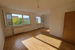 ***Kleine Wohnung, großer Komfort: 1-Zimmer-Wohnung mit Badewanne***