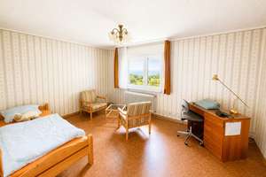 #Alleinlage #parkähnlicher Garten #Südhang #Stadtvilla #2-Familienhaus #provisionsfrei – Ersinger Straße 98, 75179 Brötzingen, Pforzheim – Vorschaubild 12