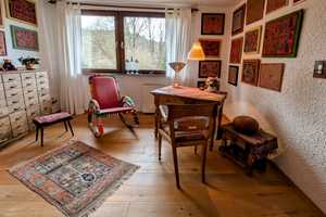 Weltenbummler + Selbstverwirklicher aufgepasst: Ein besonderes Wohnhaus in Hohenstein-Born! – Rheingau-Taunus-Kreis – Vorschaubild 4