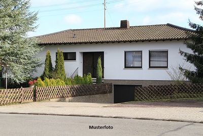 Heimkommen und Wohlfühlen! Einfamilienhaus nebst Garten und Garage