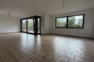 Große 2-Zimmerwohnung mit Balkon & EBK