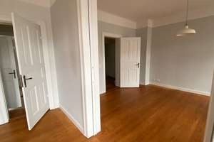 Großzügige, gut geschnittene 3-Zi-Wohnung mit Einbauküche und Balkon in zentraler Lage in Kiel Nord – Die vollständige Adresse der Immobilie erhältst du vom Anbieter., 24106 Wik, Kiel – Vorschaubild 7
