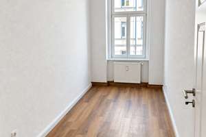 Bezugsfrei 4 Zimmer · 2023 renoviert · neue Holzfenster & Treppenhaus 2025 – 4229 Kleinzschocher, Leipzig – Vorschaubild 7