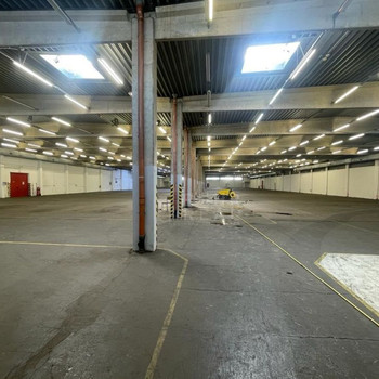 Gepflegte Logistikfläche in Hilden | zahlreiche Rampen | anliegende Bürofläche