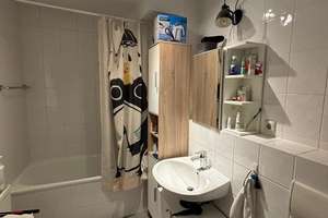Teilmöblierte, stilvolle 2 Zimmer-Wohnung mit Erker in Köln Bayenthal/Südstadt nah zum Rhein – Bonnerstraße 258, 50968 Bayenthal, Köln – Vorschaubild 7