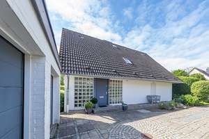 Freistehendes Einfamilienhaus in begehrter Lage – Die vollständige Adresse der Immobilie erhältst du vom Anbieter., 23617 Stockelsdorf – Vorschaubild 16