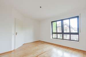 3-Zimmer-Wohnung mit großer Terrasse, Kamin und Garage in Junkersdorf. – Die vollständige Adresse der Immobilie erhältst du vom Anbieter., 50858 Junkersdorf, Köln – Vorschaubild 12
