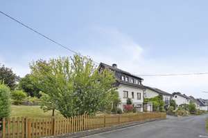 Wohnen & vermieten! Ein- / Zweifamilienhaus auf Traumgrundstück in der Dreisbach * 2 Garagen – 57080 Niederschelden, Siegen – Vorschaubild 5