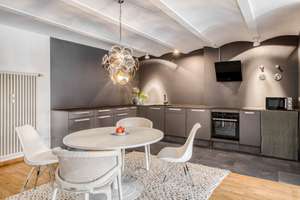 Puristisches Split-Level Loft mit offener Galerie und viel Licht – Die vollständige Adresse der Immobilie erhältst du vom Anbieter., 10965 Kreuzberg, Berlin – Vorschaubild 4