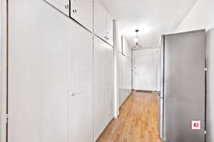 Über den Baumkronen des Englischen Gartens: Charmante 1-Zimmer-Wohnung mit Potenzial – Die vollständige Adresse der Immobilie erhältst du vom Anbieter., 80805 Biederstein, München – Vorschaubild 5