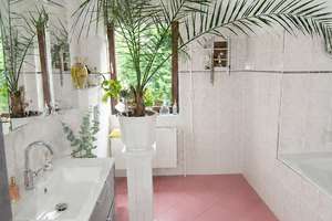 Wohnen mit Urlaubsflair – Modernisiertes Einfamilienhaus mit Gästehaus, Swimmingpool und traumhaftem – Straße 58 2, 13125 Karow, Berlin – Vorschaubild 20