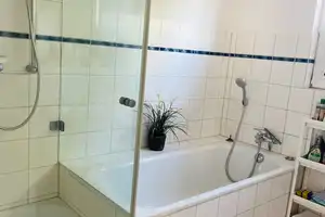 Property thumbnail 11