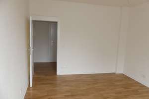 ERSTBEZUG NACH MODERNISIERUNG - 3 Zimmerwhg. mit Parkett, modernem Duschbad und Balkon im 3.OG – Ferdinand-Wallbrecht-Straße 83, 30163 List, Hannover – Vorschaubild 12