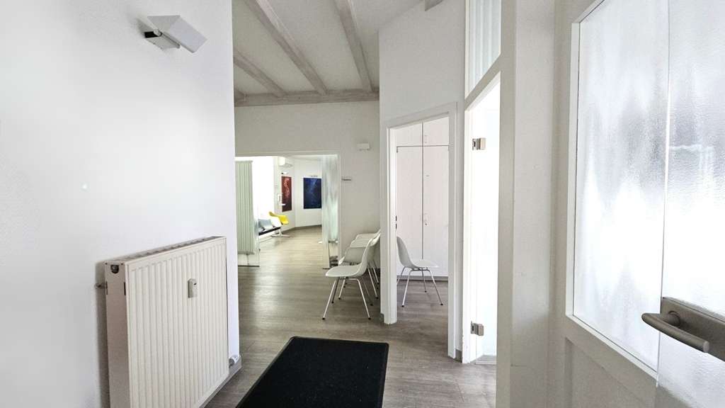 Immobilie in Lampertheim - Attraktive Gewerbe-/Wohneinheit mit vielseitigem Nutzungspotenzial im Herzen von Lampertheim - Bild 1