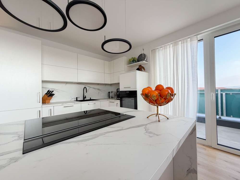 Immobilie in Dörfles-Esbach - Exklusive neuwertige Dachgeschosswohnung mit Dachterrasse, Aufzug & Veste-Blick - Bild 7