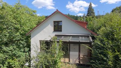 Natur. Ruhe. Freiraum. - Einfamilienhaus mit Teichanlage und über 6.500 m² Grundstück