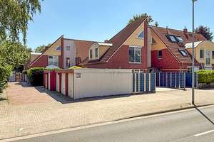 Charaktervolles Haus mit Teilkeller, Spitzboden und geschütztem Außenbereich! – Die vollständige Adresse der Immobilie erhältst du vom Anbieter., 30659 Bothfeld, Hannover – Vorschaubild 2
