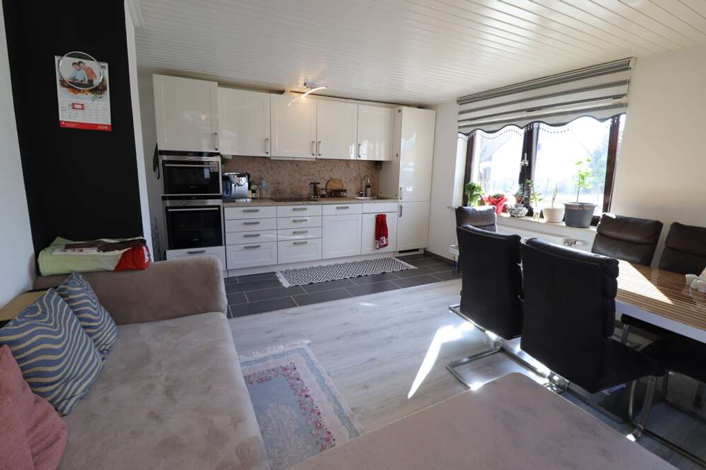 Immobilie in Münsingen - Doppelhaushälfte in ruhiger Lage in Magolsheim - Bild 1