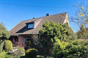tolles Grundstück und solides Wohnhaus in Rostock [Dierkow-Ost] 