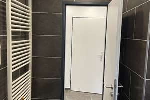 Frisch renovierte 2ZKDB mit zwei Balkonen, getrenntes WC – Eisenbahnweg 40, 52068 Trierer Straße, Aachen – Vorschaubild 9