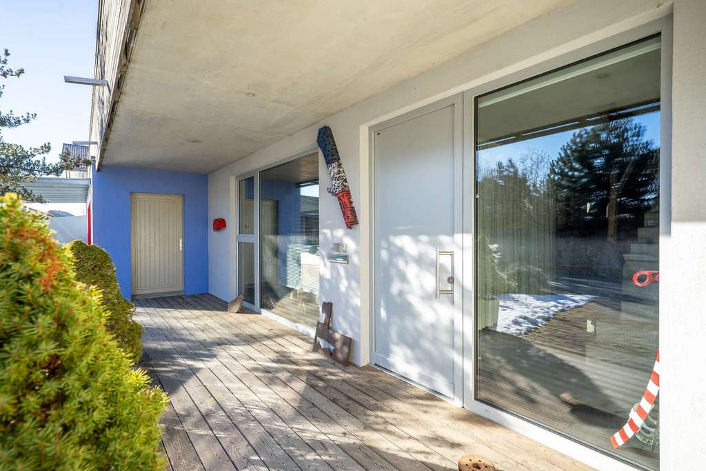 Immobilie in Glonn - Wohnen & Arbeiten unter einem Dach - Energieeffizientes Architektenhaus in modernem Stil! - Bild 3