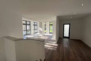 Moderne 4-Zimmer-Wohnung mit EBK, großem Garten und Terrasse  in Wuppertal – Roseggerstraße 17, 42289 Heckinghausen, Wuppertal – Vorschaubild 11