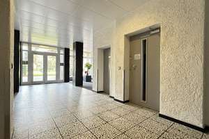 Freiwerdende, gut geschnittene 3-Zimmerwohnung mit 2 Balkonen und Aufzug in Durlach – Die vollständige Adresse der Immobilie erhältst du vom Anbieter., 76227 Durlach, Karlsruhe – Vorschaubild 10