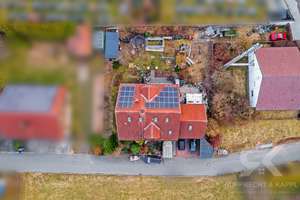 Attraktives Mehrfamilienhaus mit großzügiger Wohnfläche, PV Anlage und großem Garten in Kohlberg – Die vollständige Adresse der Immobilie erhältst du vom Anbieter., 92702 Kohlberg – Vorschaubild 2