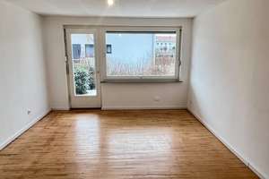 Besonderes Einfamilienhaus mit individuellem Heizkonzept – Die vollständige Adresse der Immobilie erhältst du vom Anbieter., 93080 Pentling – Vorschaubild 4