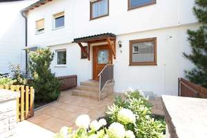 Sonniges Reihenhaus in absolut ruhiger Lage in Puchheim, 5 Zimmer+ Bad+ 2 WCs + Südbalkon+ Südgarten – 82178 Puchheim – Vorschaubild 49