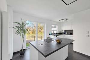 Modernisiertes Massivhaus mit offenem Wohnbereich, Garten und Garage – Die vollständige Adresse der Immobilie erhältst du vom Anbieter., 61267 Neu-Anspach – Vorschaubild 11