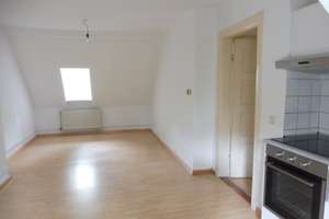 Attraktive 1,5-Zimmer-Dachgeschosswohnung mit Einbauküche in Kiel – Gellertstr. 25, 24114 Südfriedhof, Kiel – Vorschaubild 6