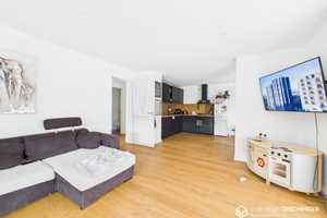 Attraktive Kapitalanlage! - kernsaniertes Mehrfamilienhaus mit drei Wohneinheiten – Regensburg (Kreis) – Vorschaubild 11