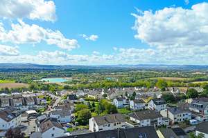 Exklusive Doppelhaushälfte mit 2 Terrassen, Balkon, Pool, Sauna, Whirlpool und Garten – Die vollständige Adresse der Immobilie erhältst du vom Anbieter., 56170 Bendorf – Vorschaubild 2